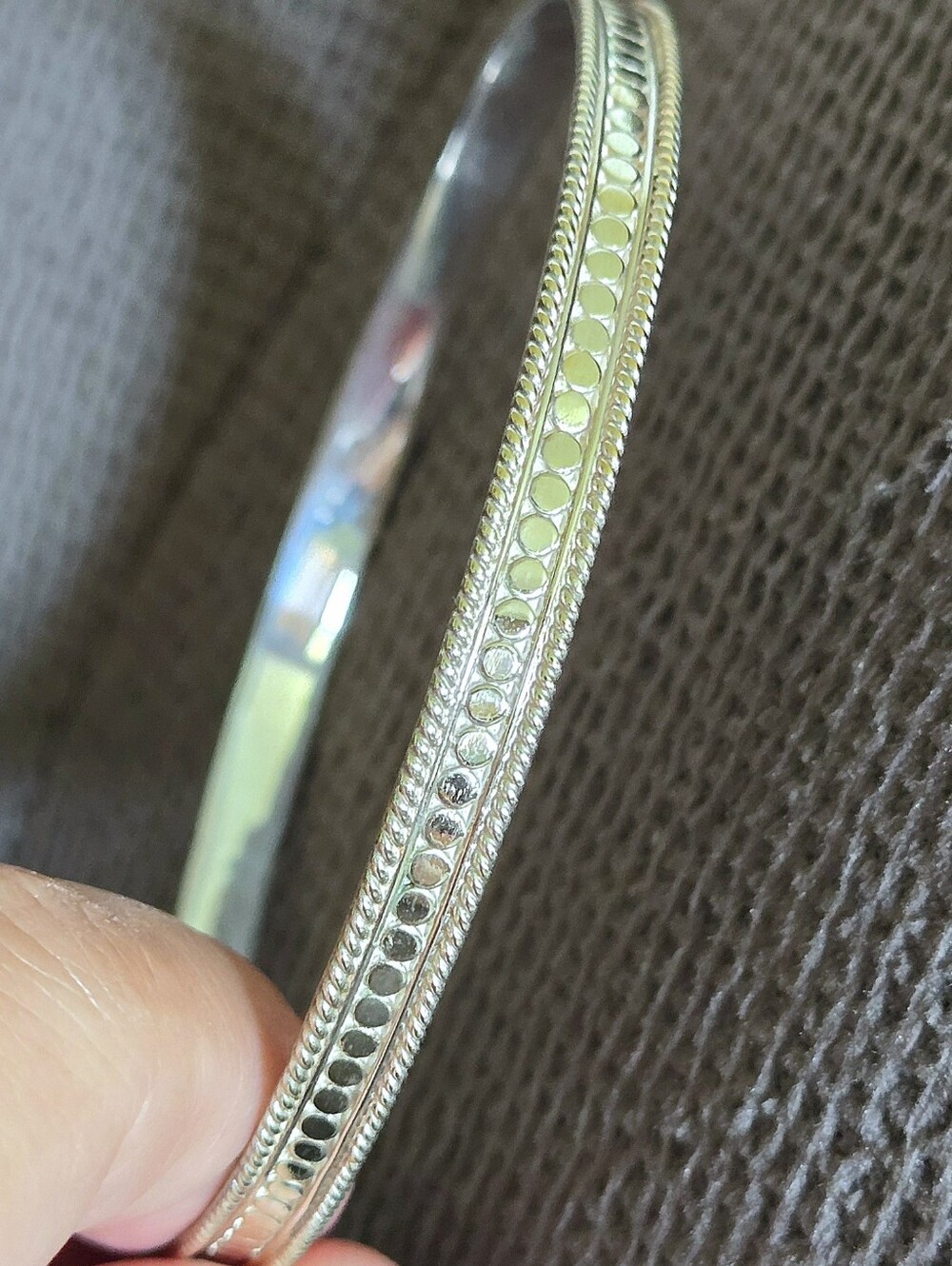 Anna Beck Thin Bangle Bracelet - Silver🤍 With Gold💛 Dots••• - Picture 5 of 16